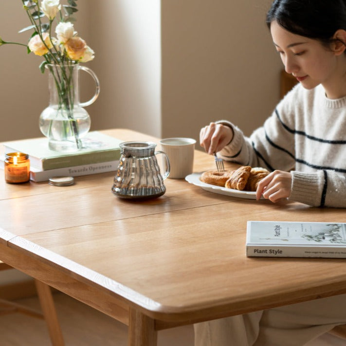 Air adjustable Dining Table